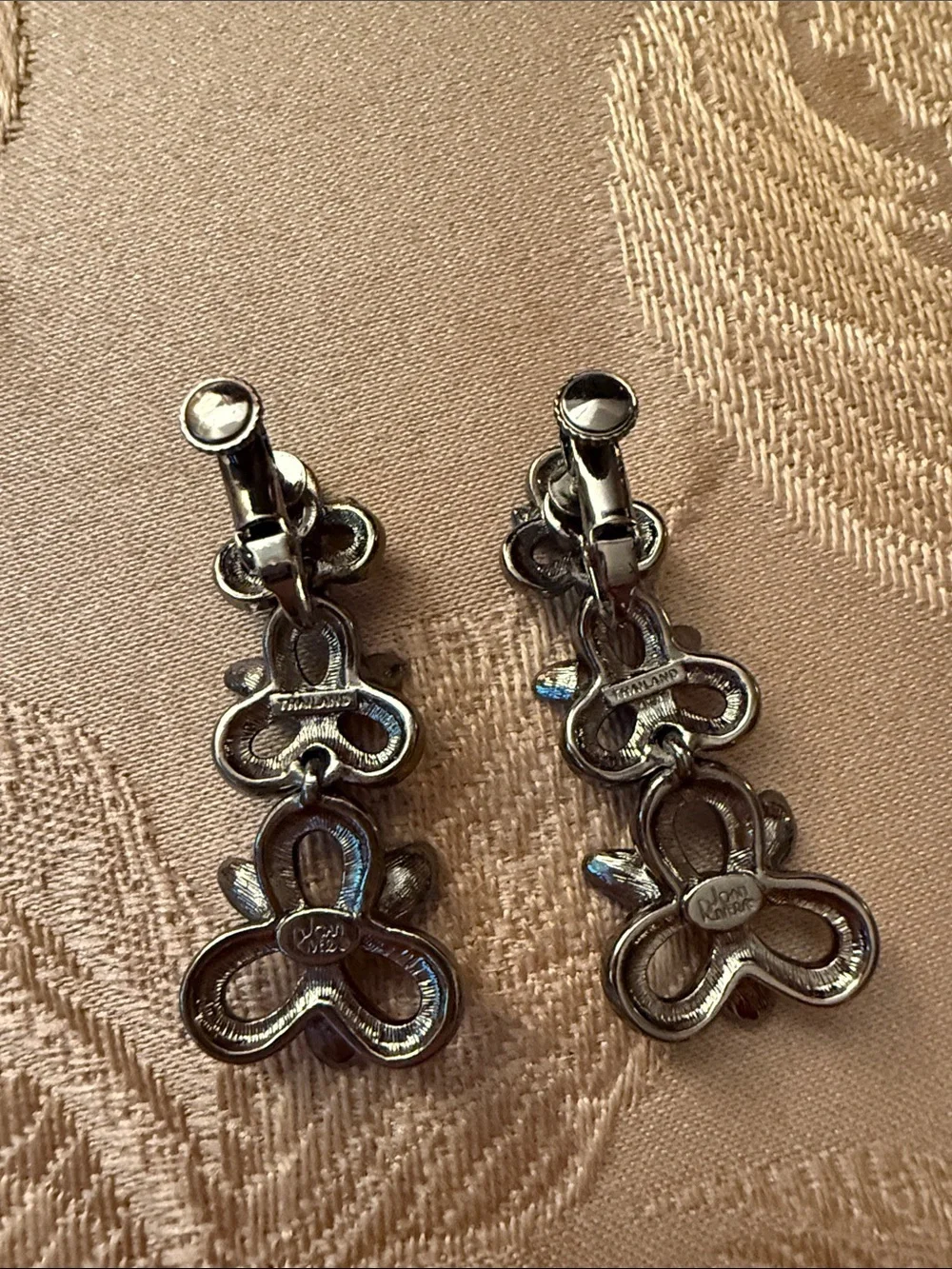 Joan Rivers Victorian style Pansy Drop Earrings clip on